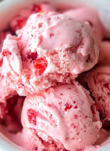 Homemade Strawberry Ice Cream