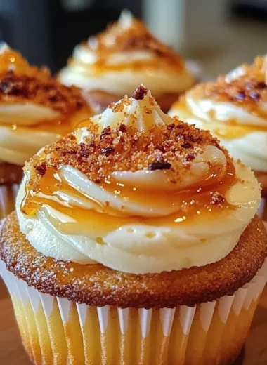 Vanilla Bean Crème Brûlée Cheesecake Cupcakes
