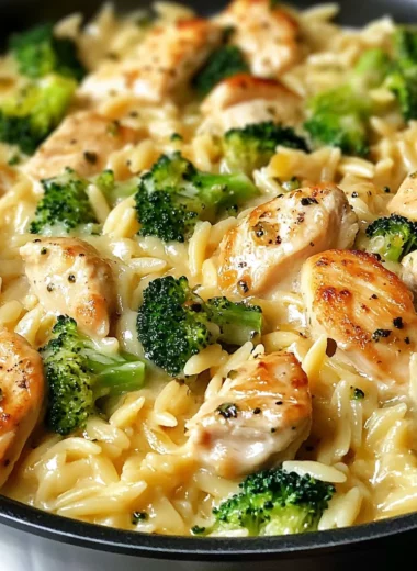 One Pot Cheesy Chicken And Broccoli Orzo