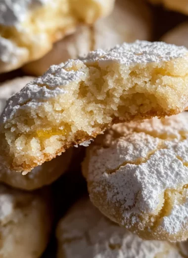 Limoncello Amaretti Cookies