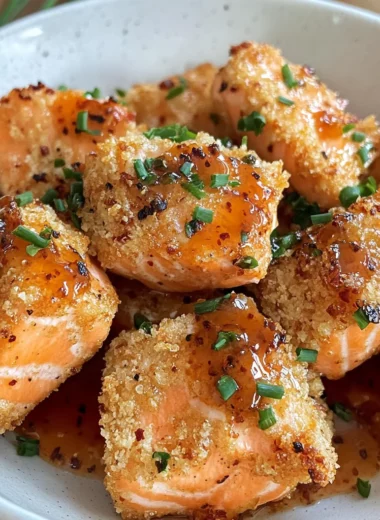 Crispy Bang Bang Salmon Bites