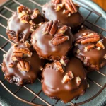 Easy Christmas Pecan Turtles