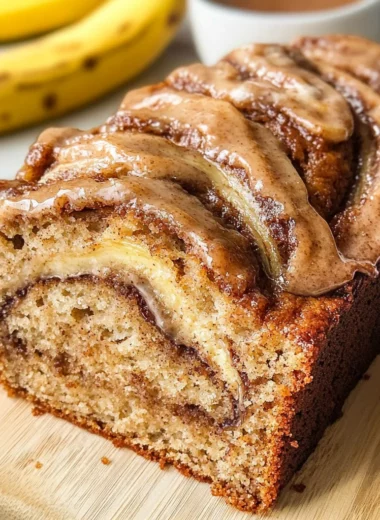 Cinnamon Roll Banana Bread